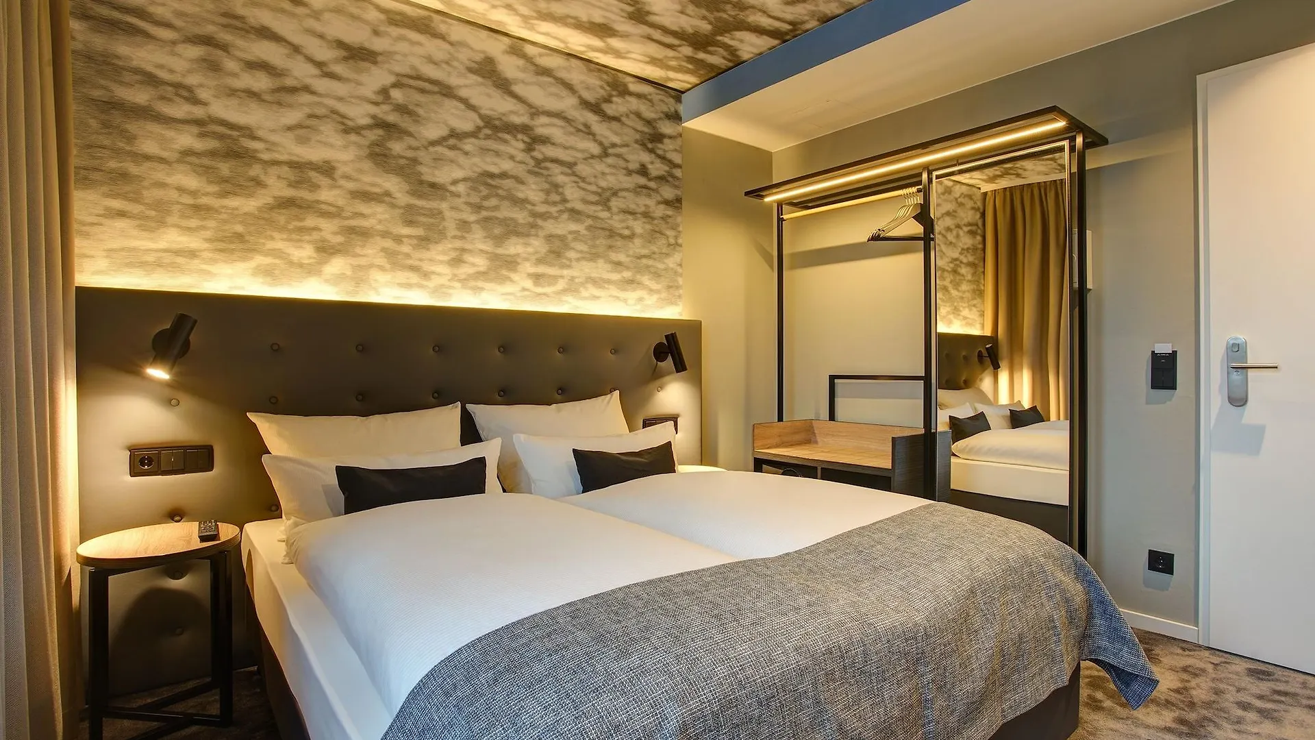 Boutique 125 Hamburg Airport By Ina Hotel
