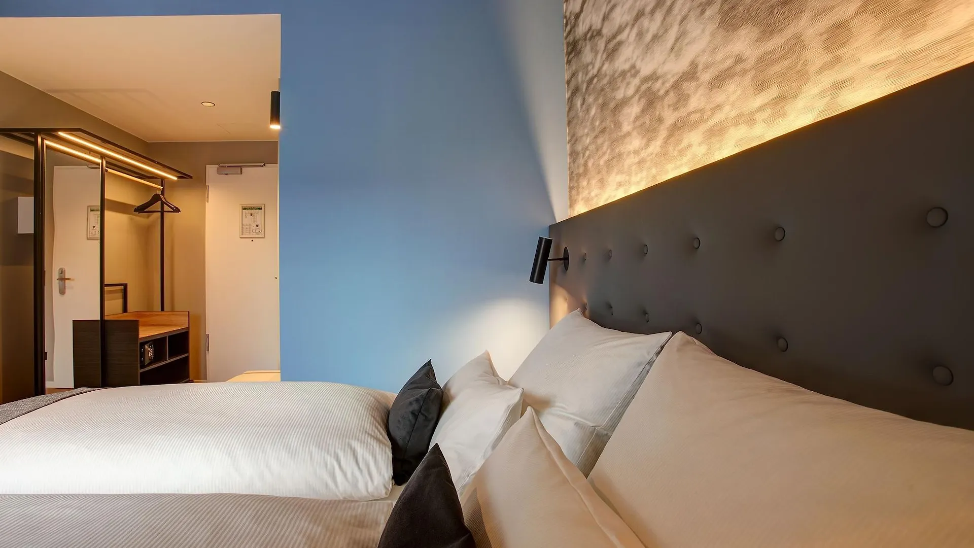 Boutique 125 Hamburg Airport By Ina Hotel