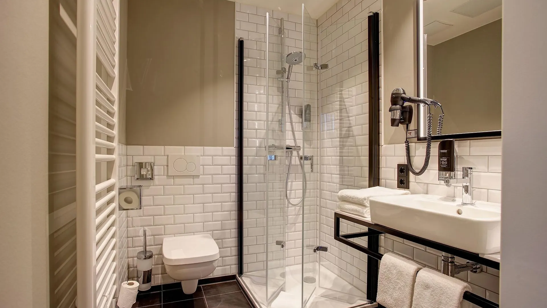 Boutique 125 Hamburg Airport By Ina Hotel